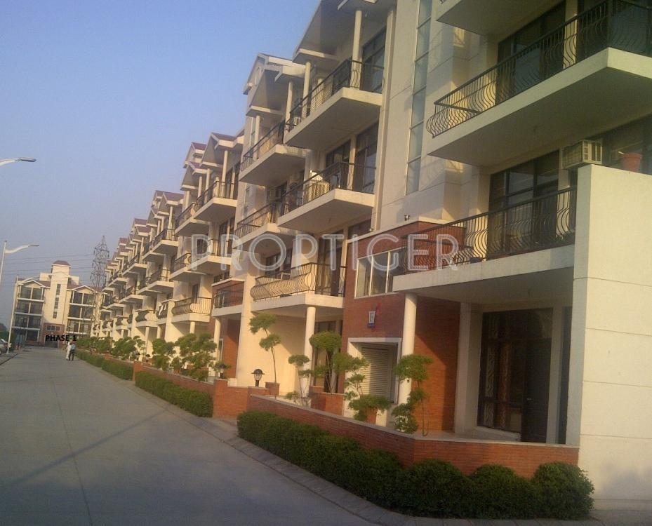 Images for Elevation of Omaxe Royal View Premier