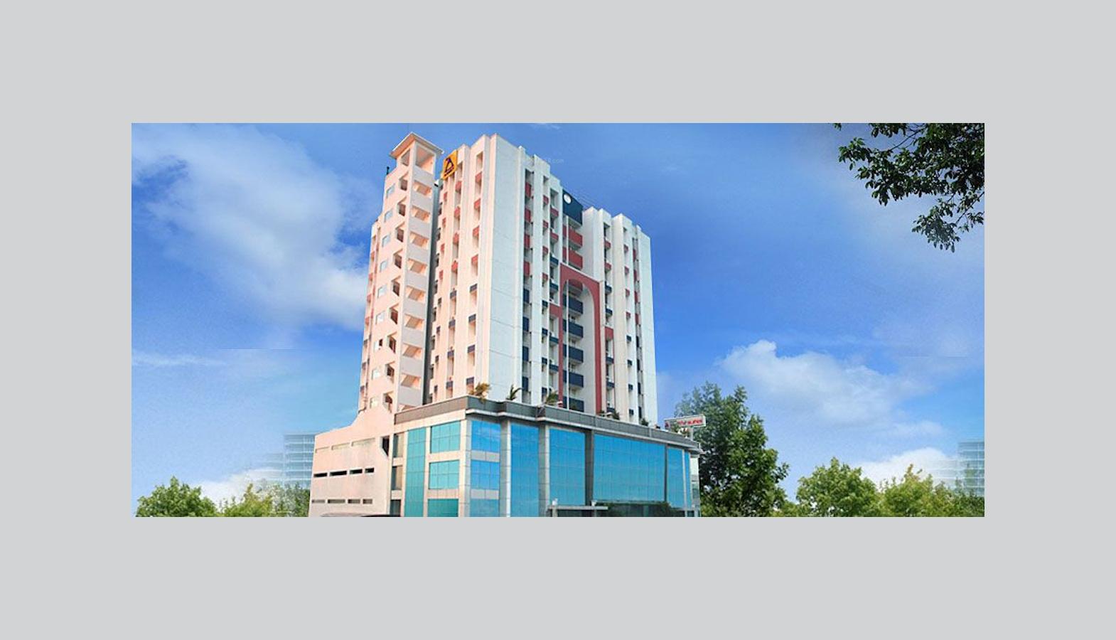 Summit Suites