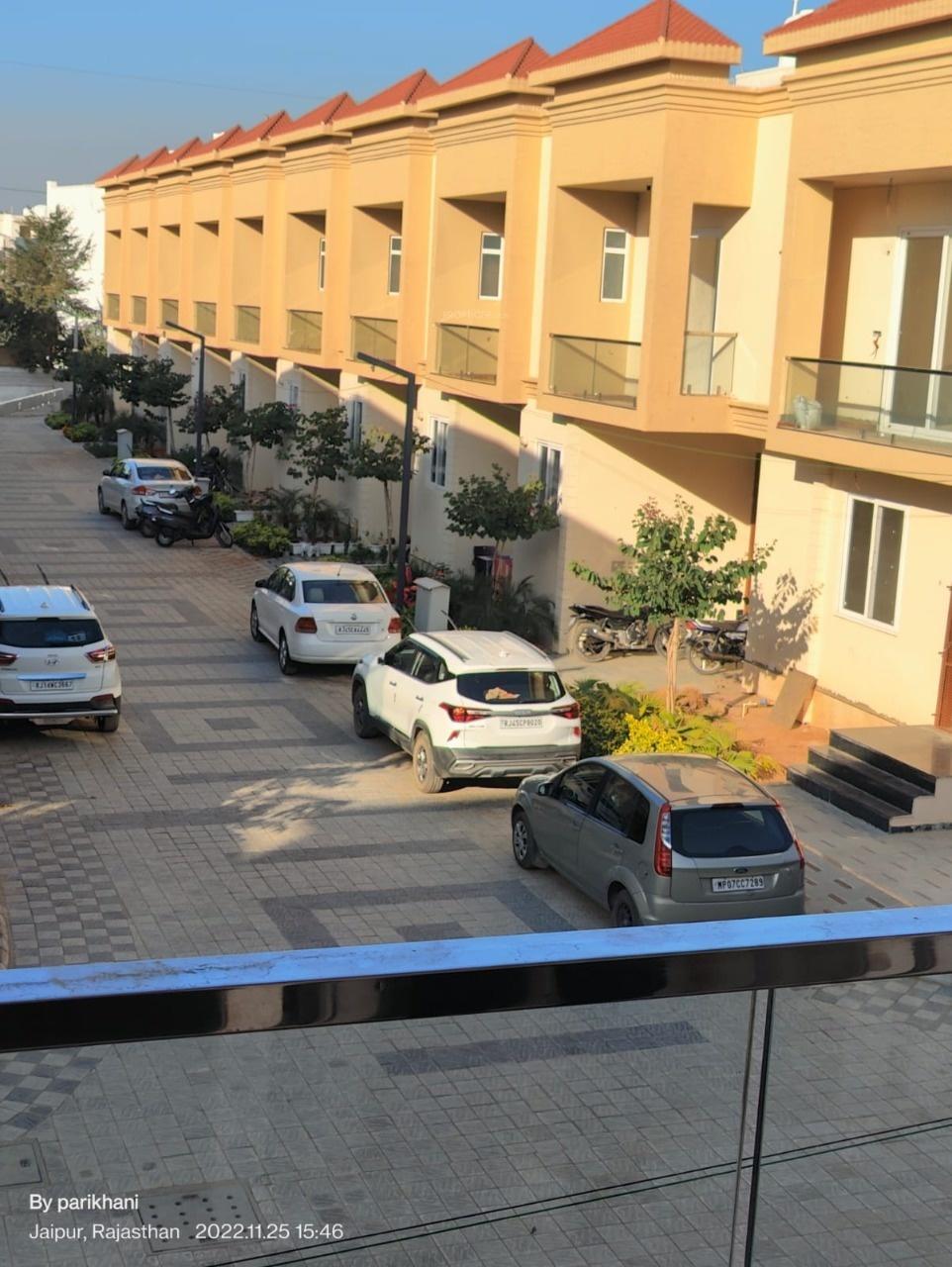  royal-exotica Elevation