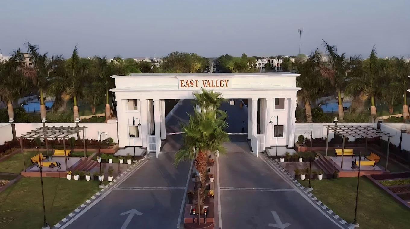  east-valley Gated Community