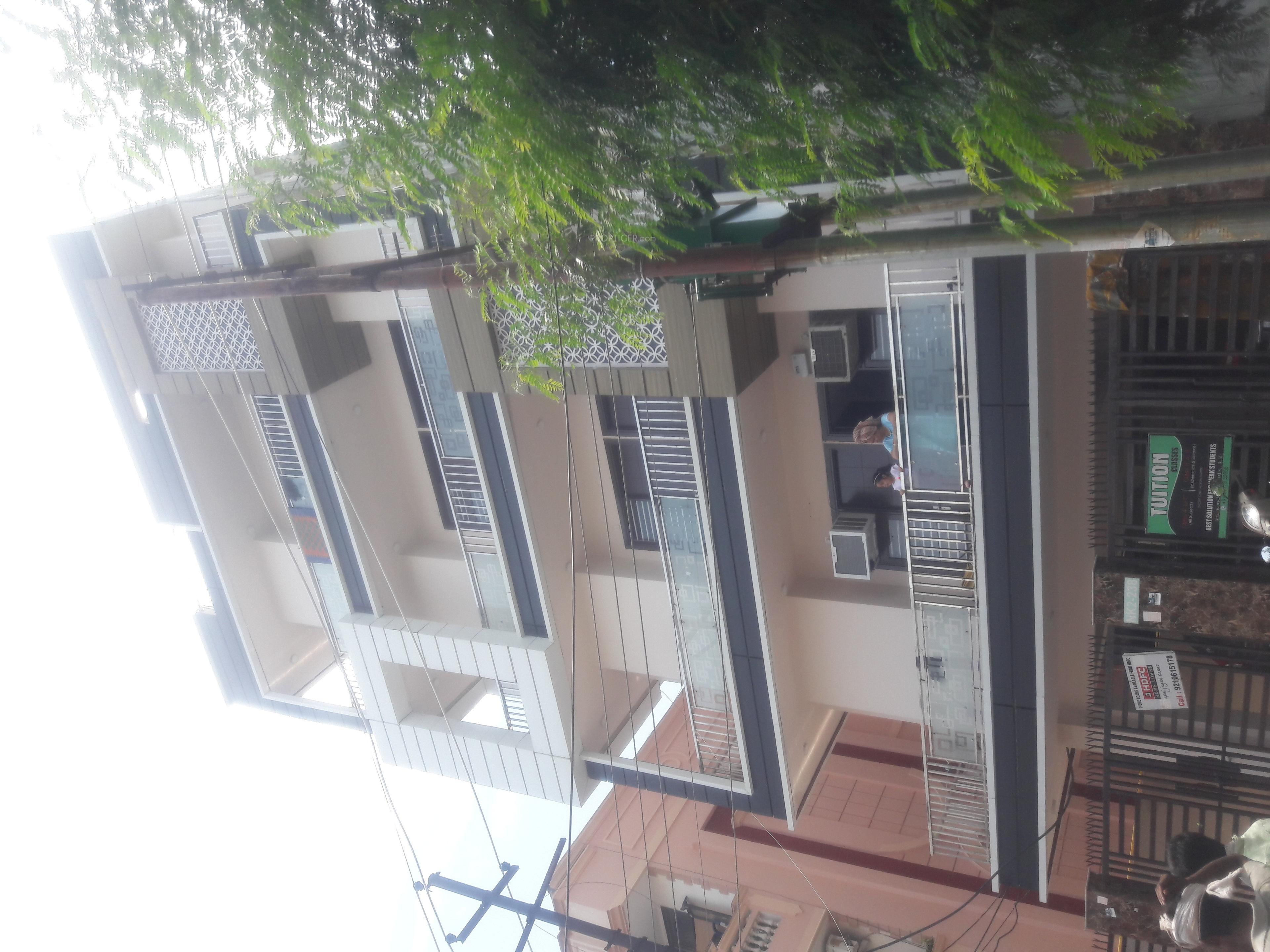 Homes 12