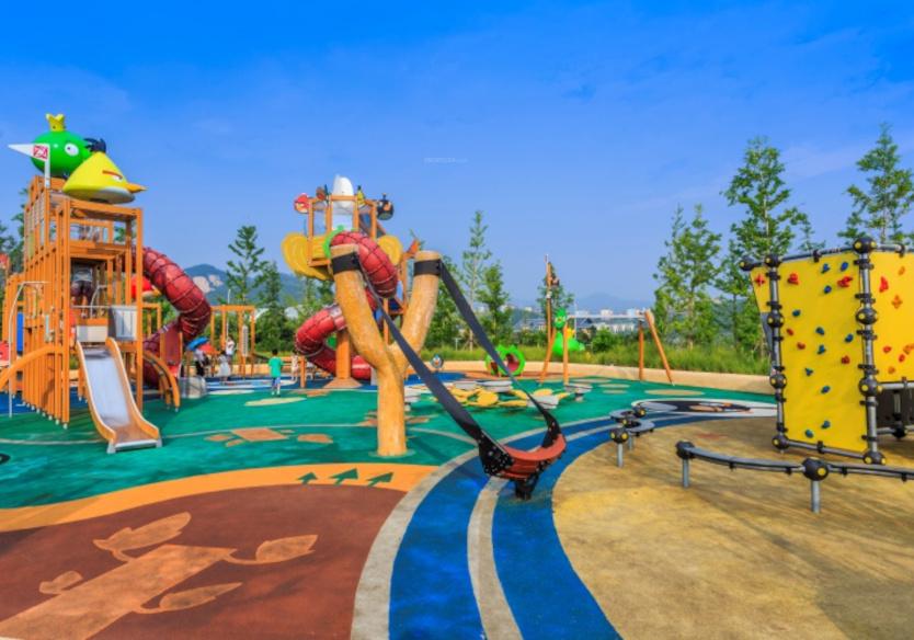  pratima-gold Children's play area