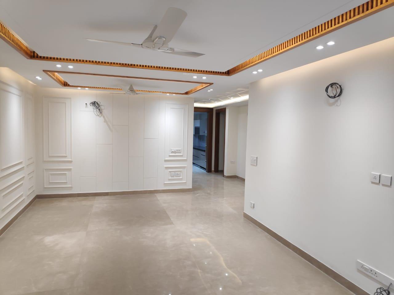  dlf-city-floor-phase-1 Living Area