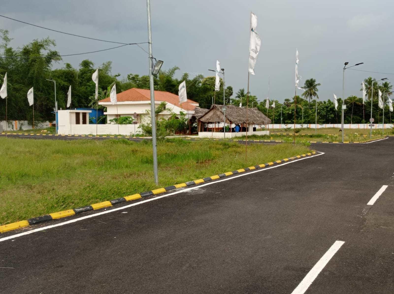  aadhira Plot