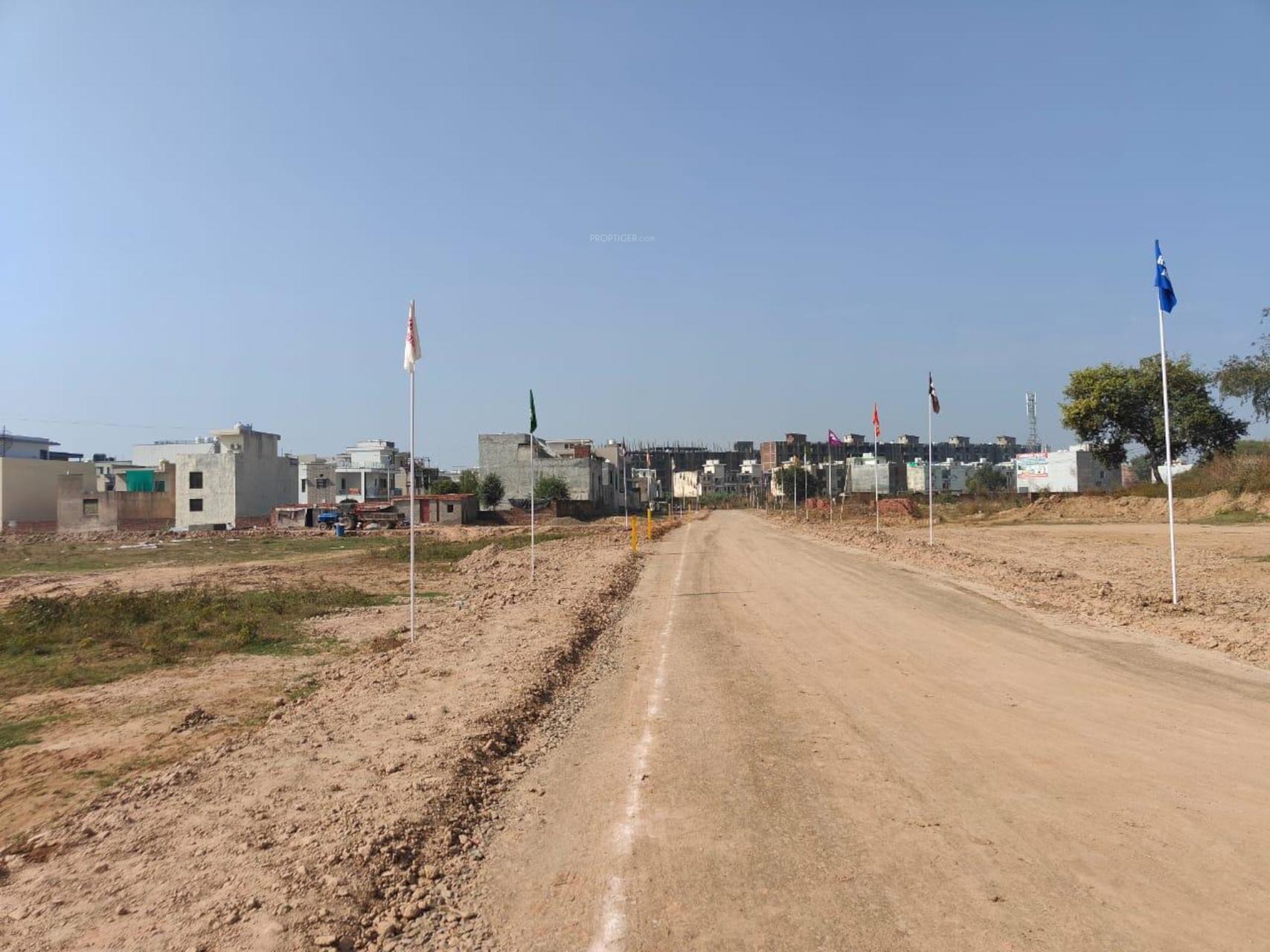  homes Plot