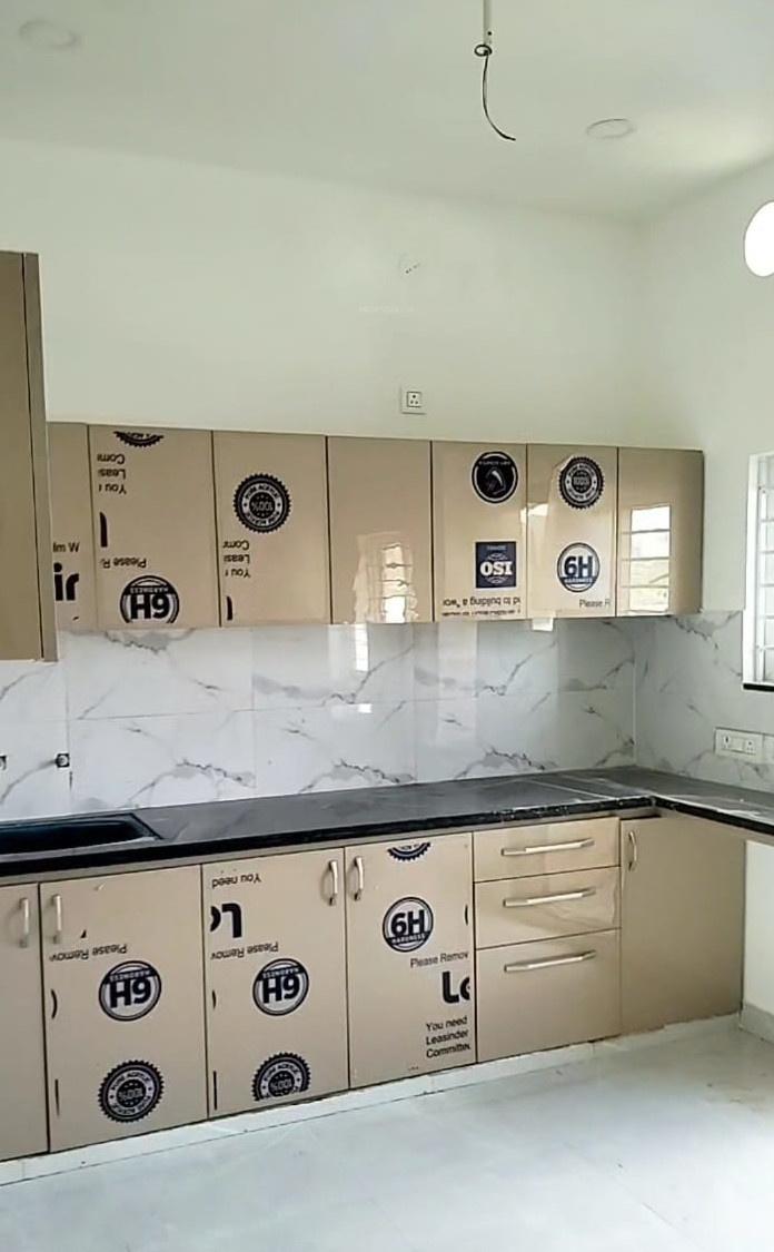  samantha-mansion Kitchen