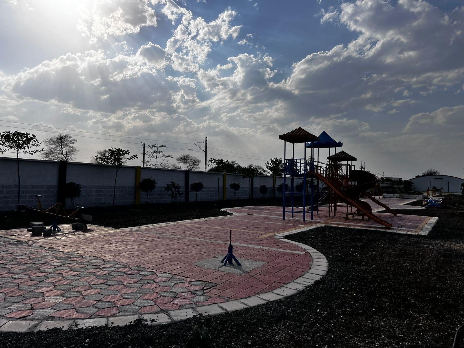  dham-colony Children's play area