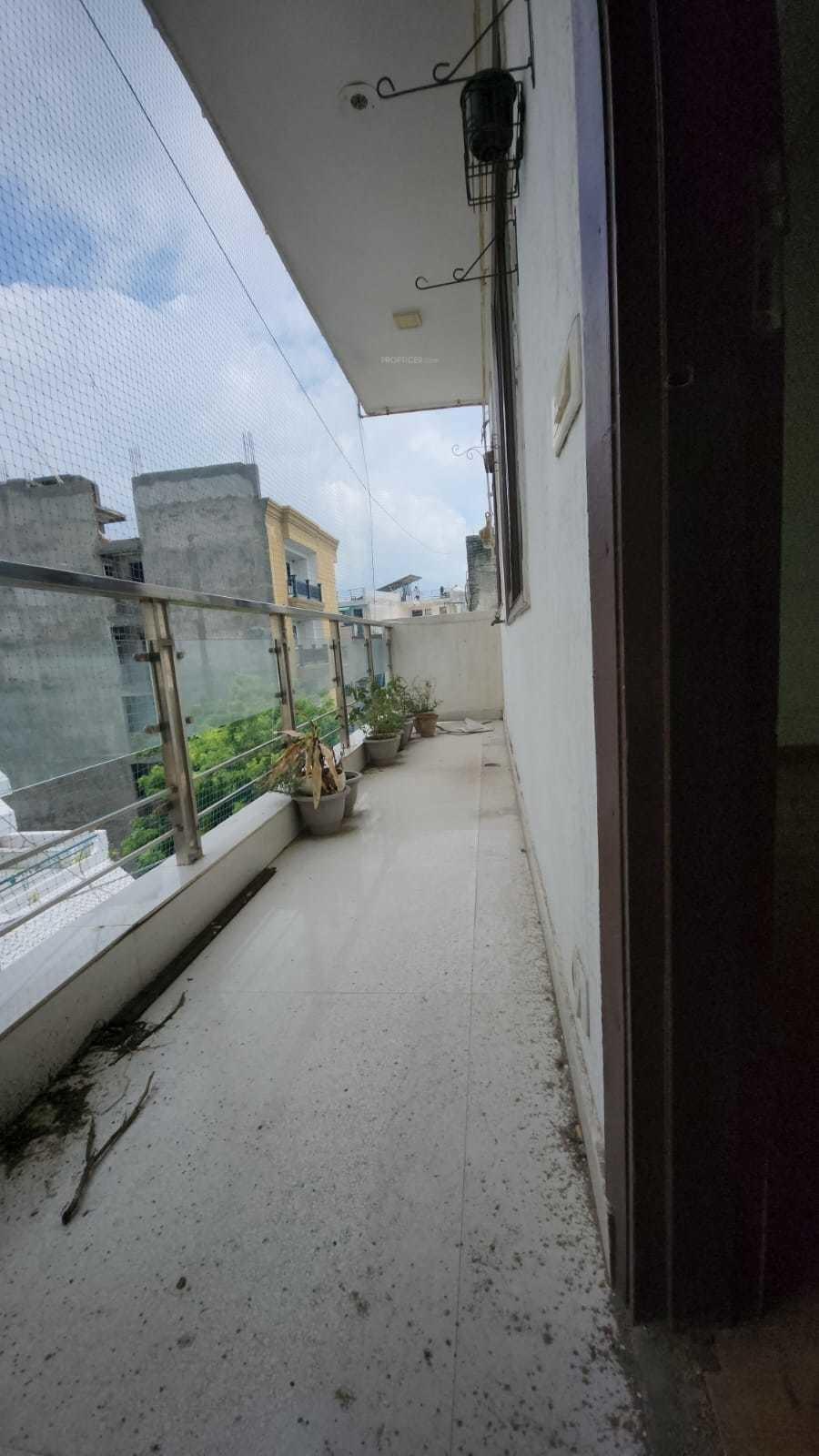  freedom-fighter-floors Balcony