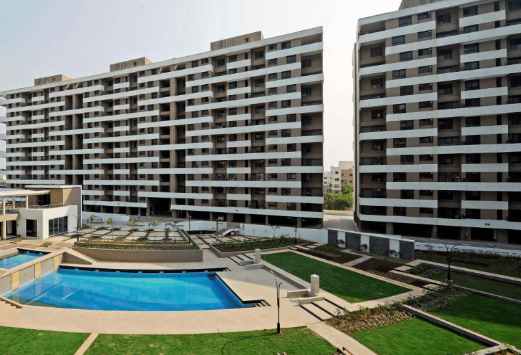  estate Elevation