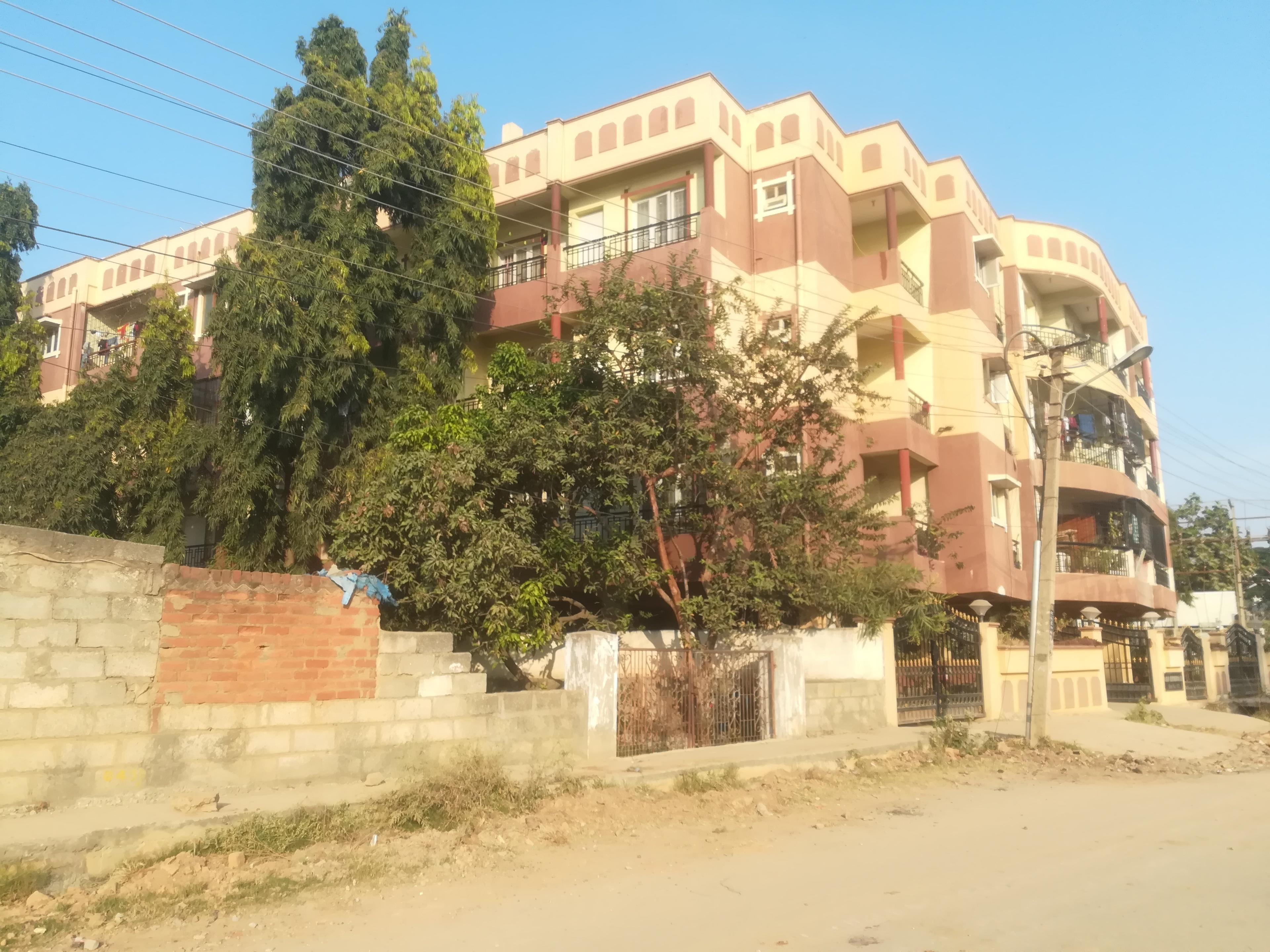 Laa Emerald Apartments