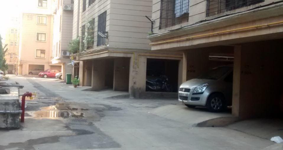  palm-spring Car Parking