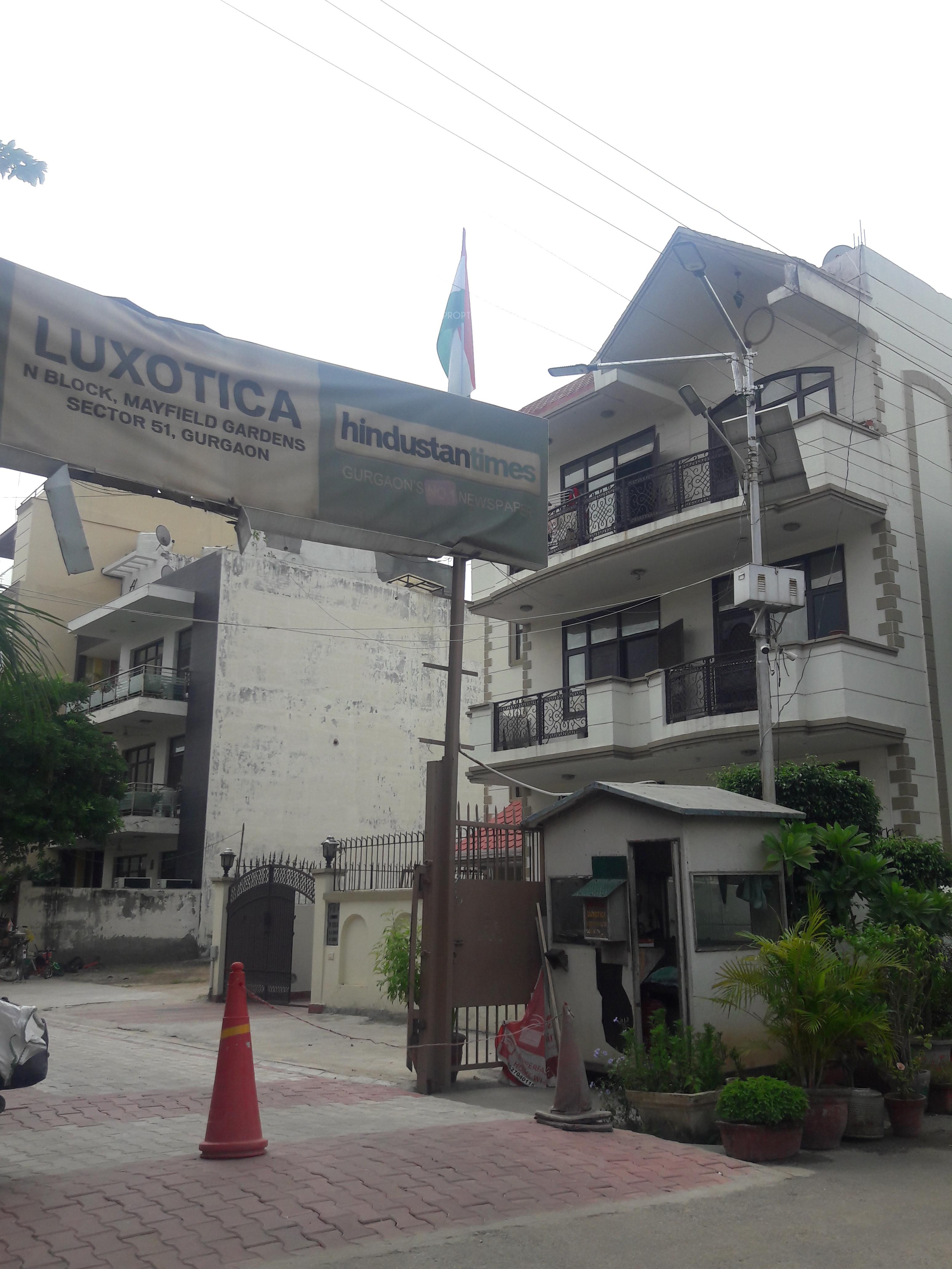 Luxotica