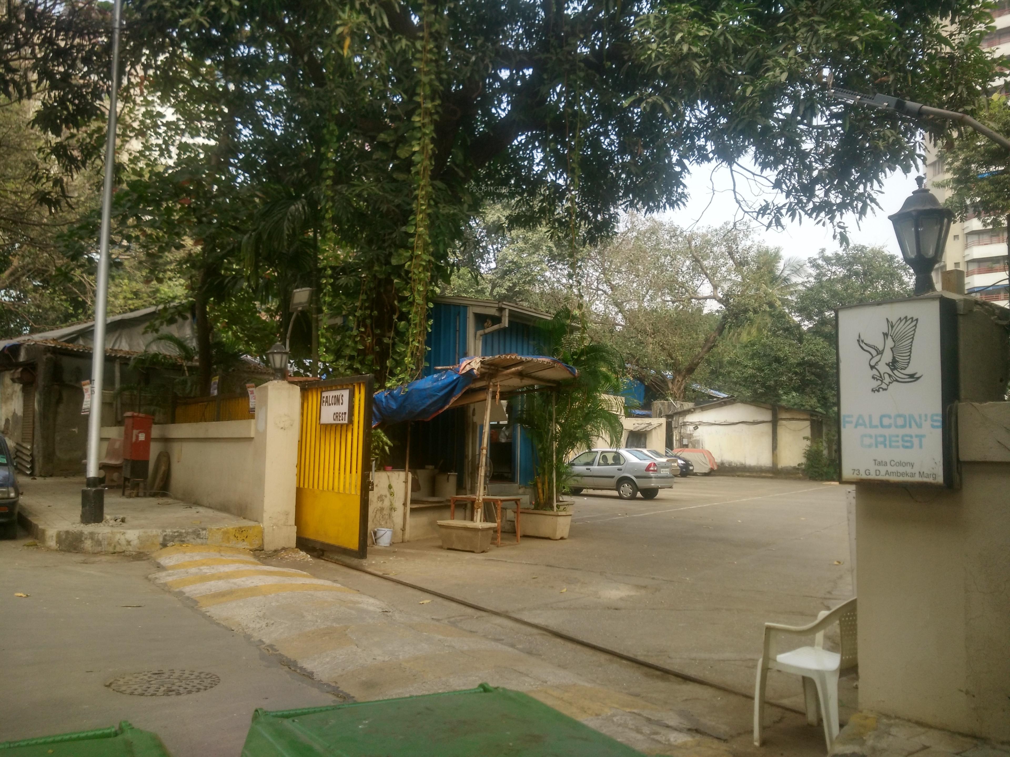 falcons-crest Entrance Lobby