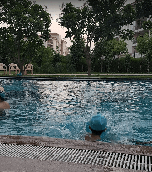  select-homes Swimming Pool