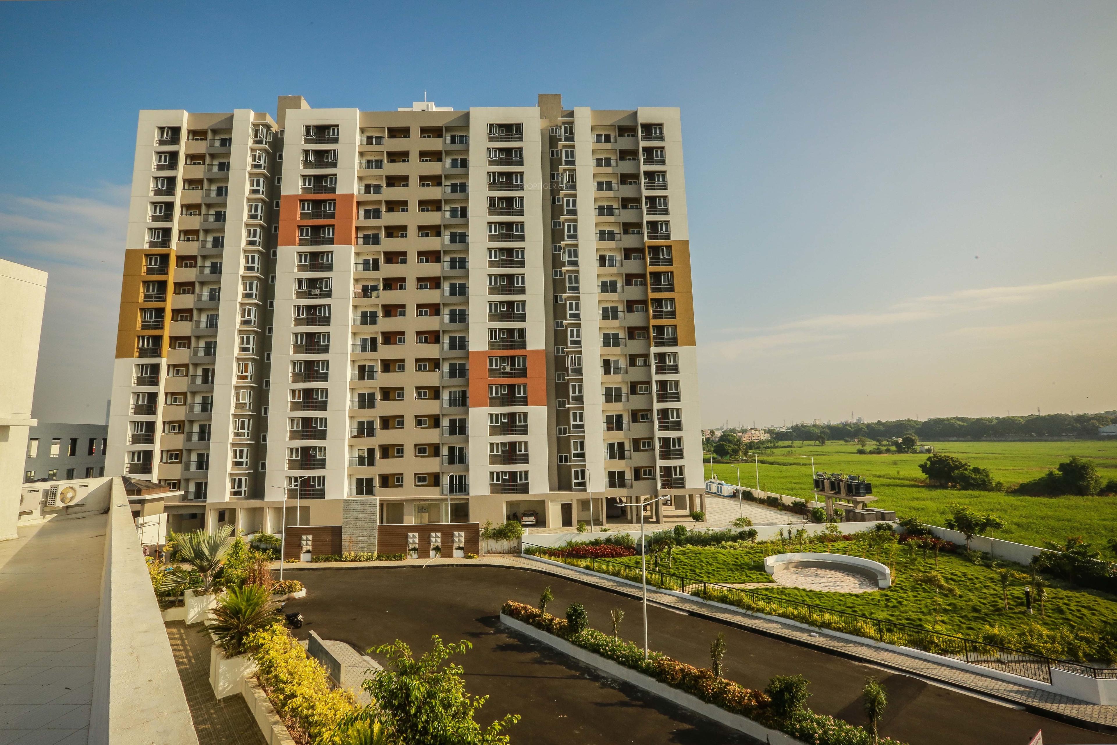 Starwood Towers image