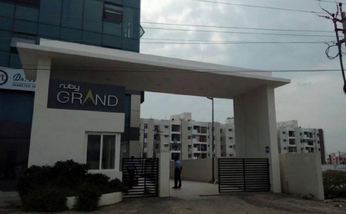  grand Gated Community