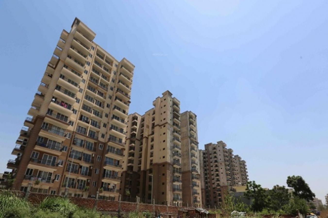 Images for Elevation of Mona Greens