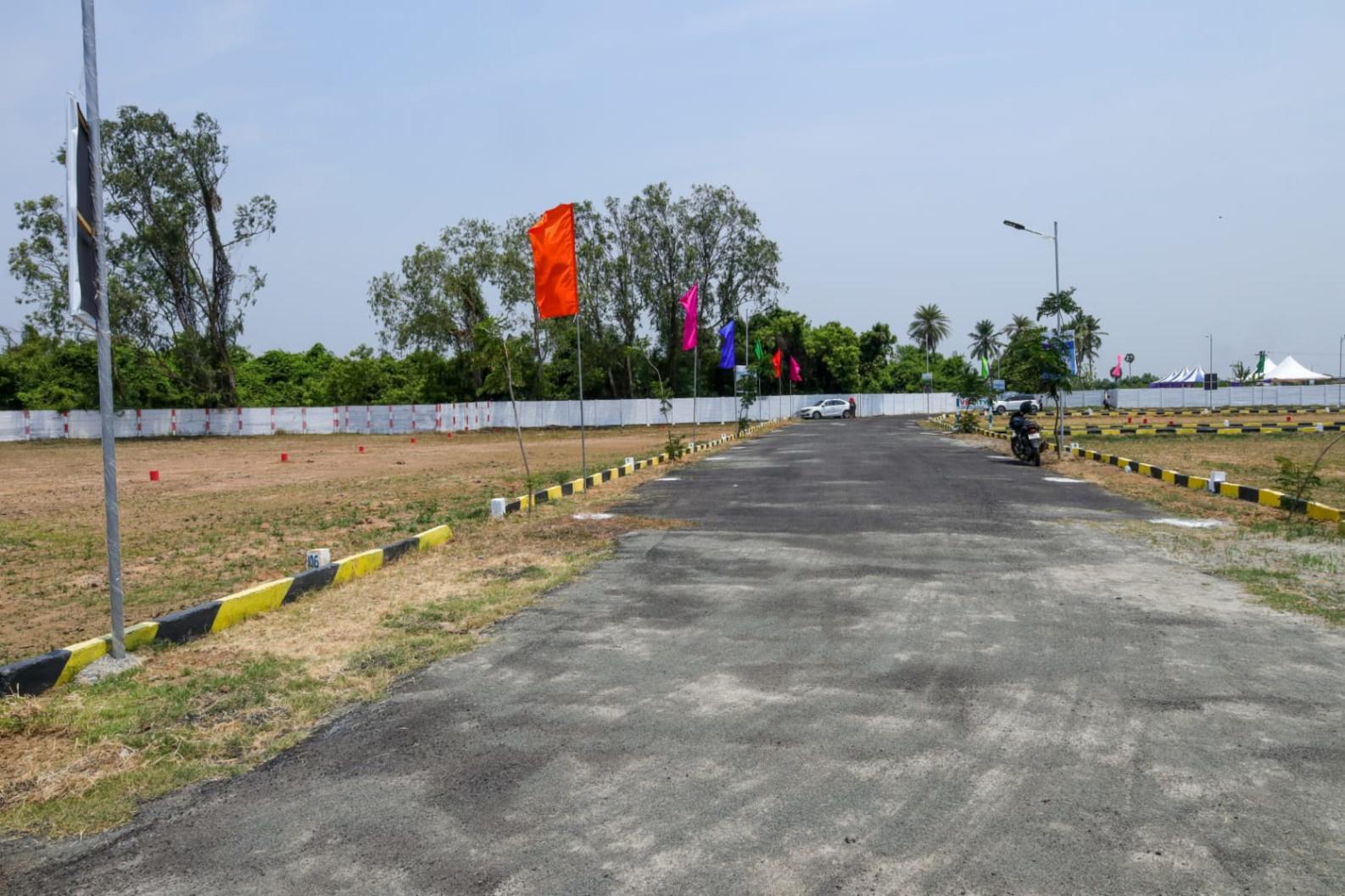  ritz-avenue Plot