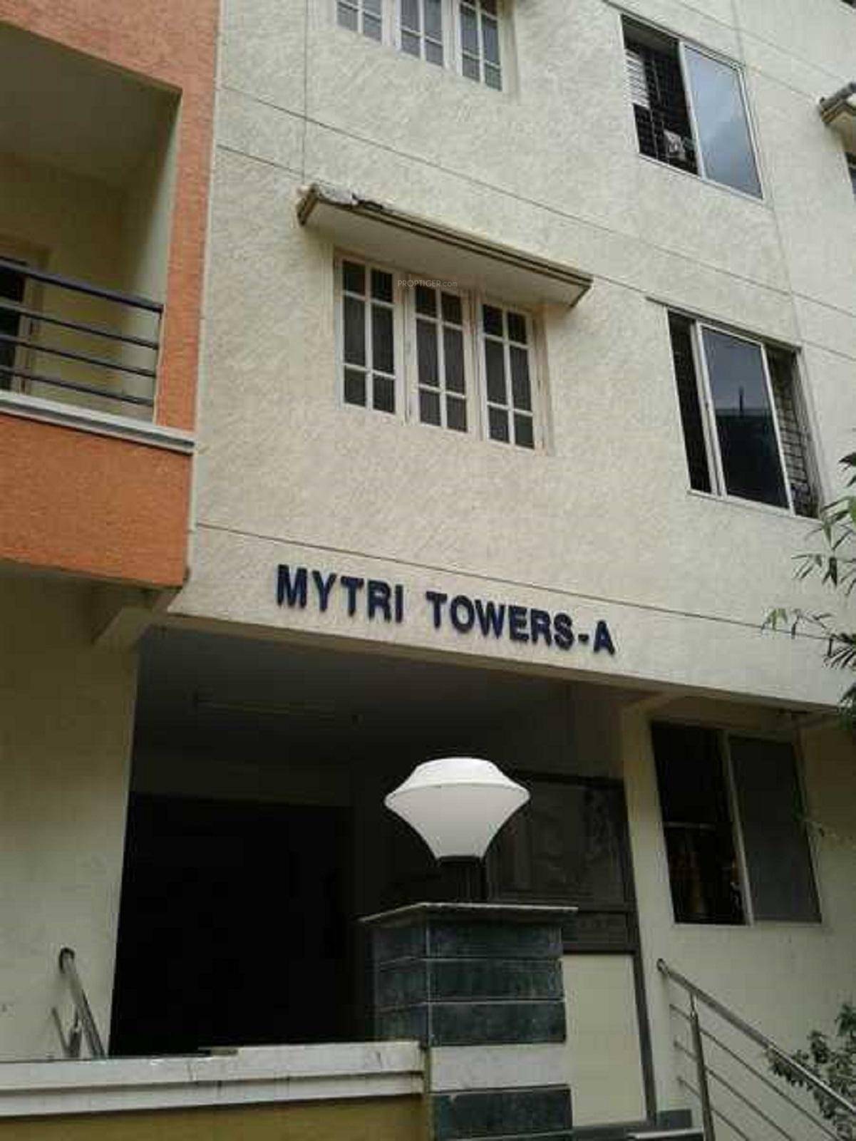  towers Elevation