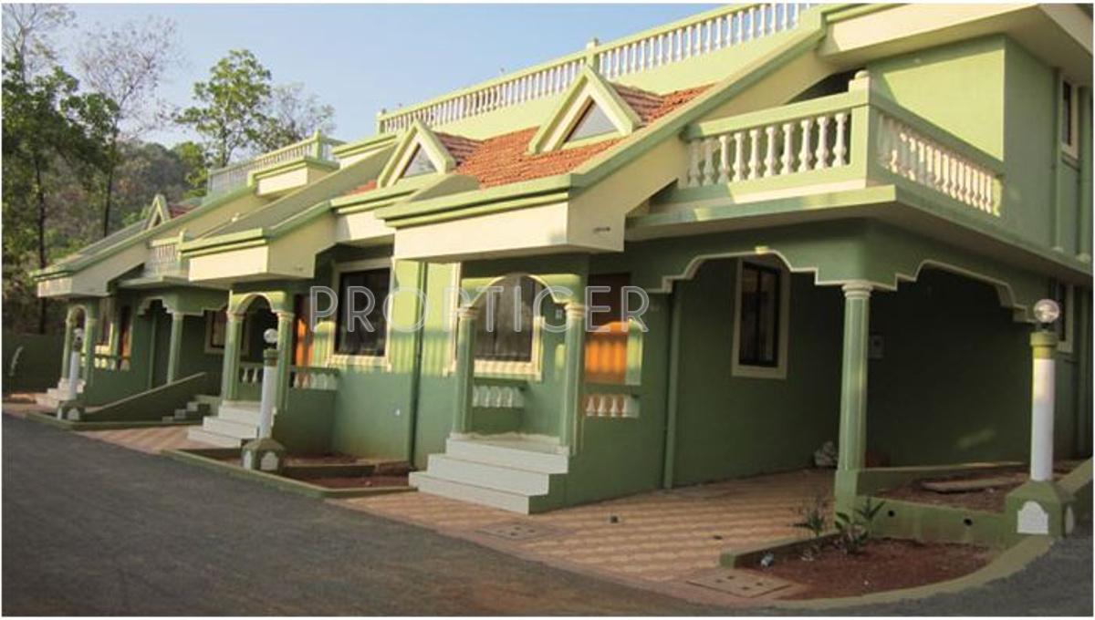 Autumn Leaves Villa