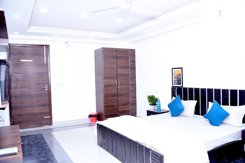 Club room
