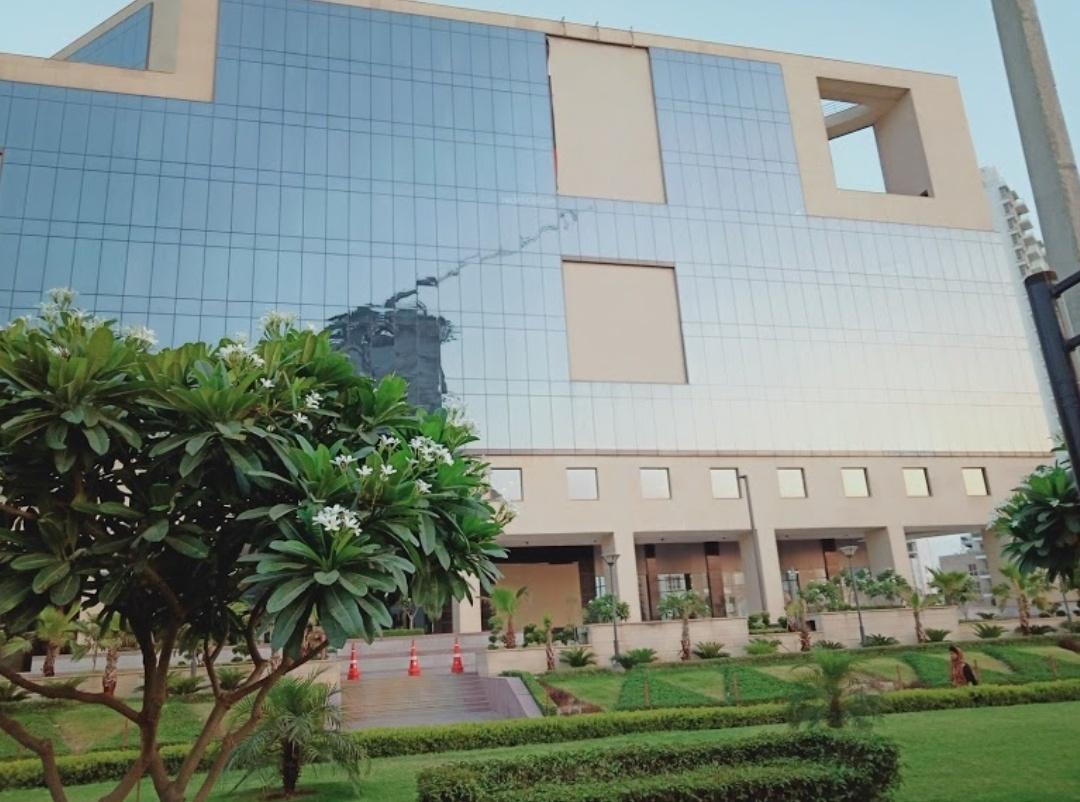 cyber-park Elevation