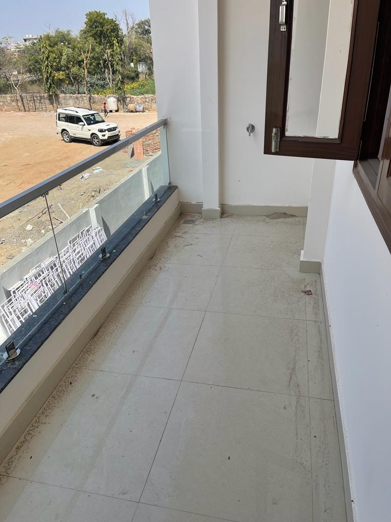 s-b-heights Balcony