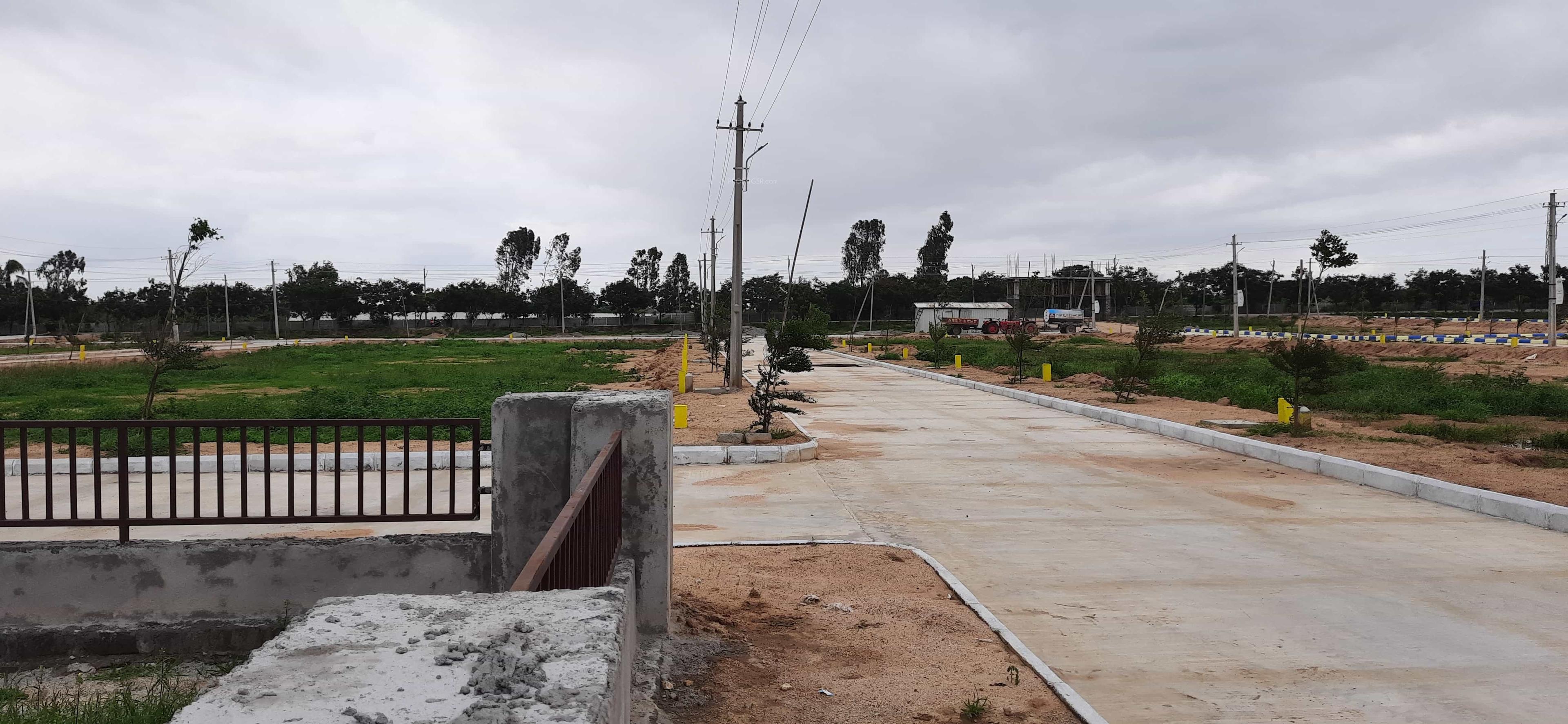 green-meadows Jogging Track