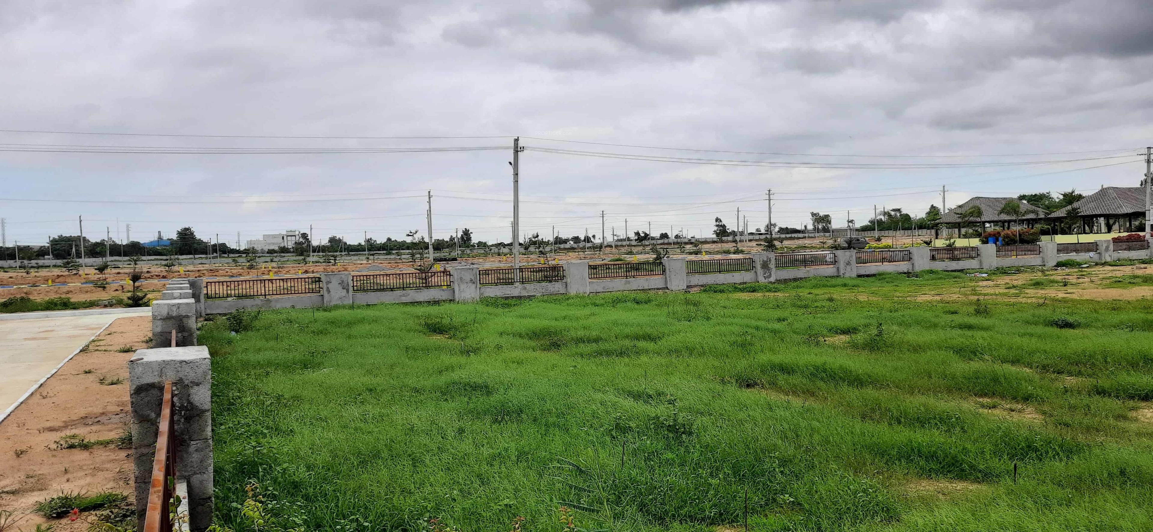 green-meadows Landscaped Gardens