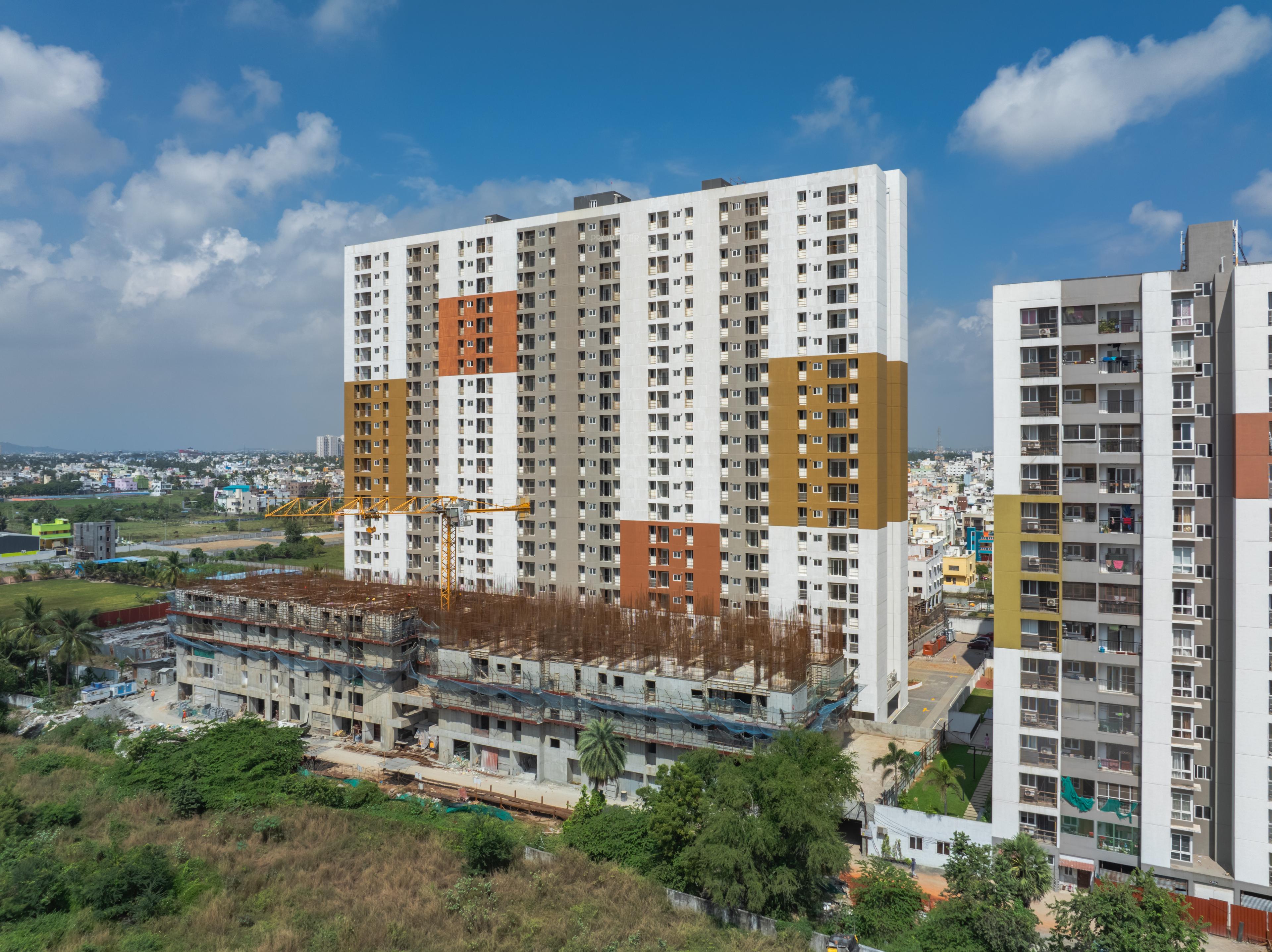 maple-sky-residences-at-navin-s-starwood-towers Elevation