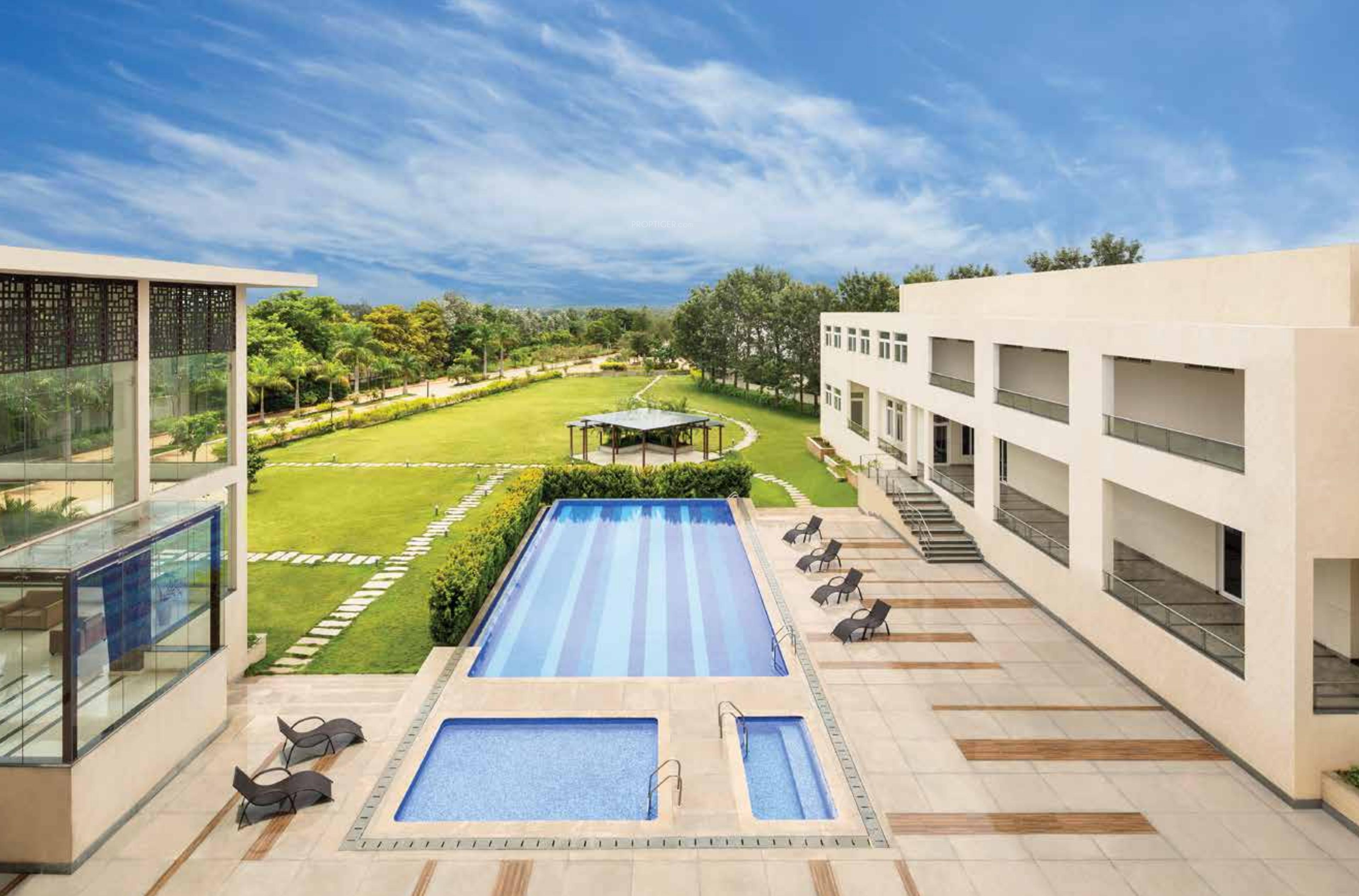 wintersun-phase-2 Swimming Pool