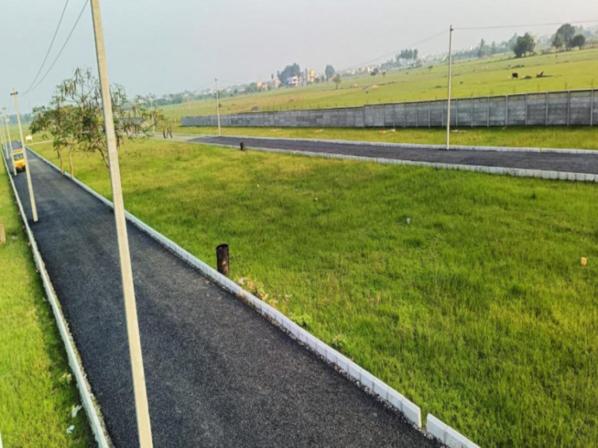kuberan-avenue Plot