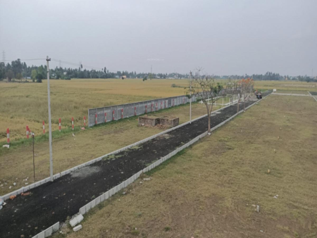 kuberan-avenue Plot