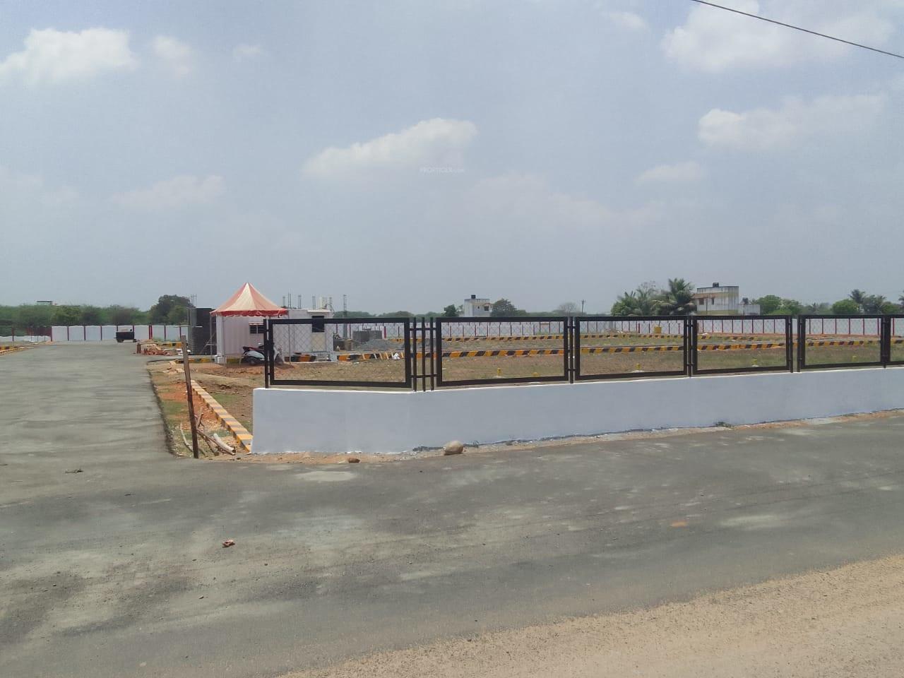 midtown-gateway Plot