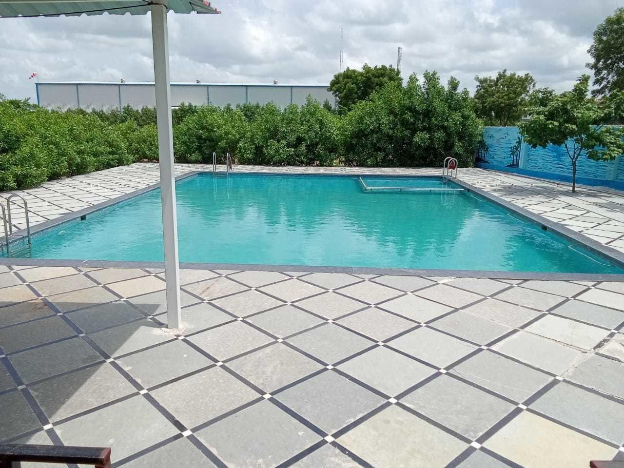 global-city-vi Swimming Pool