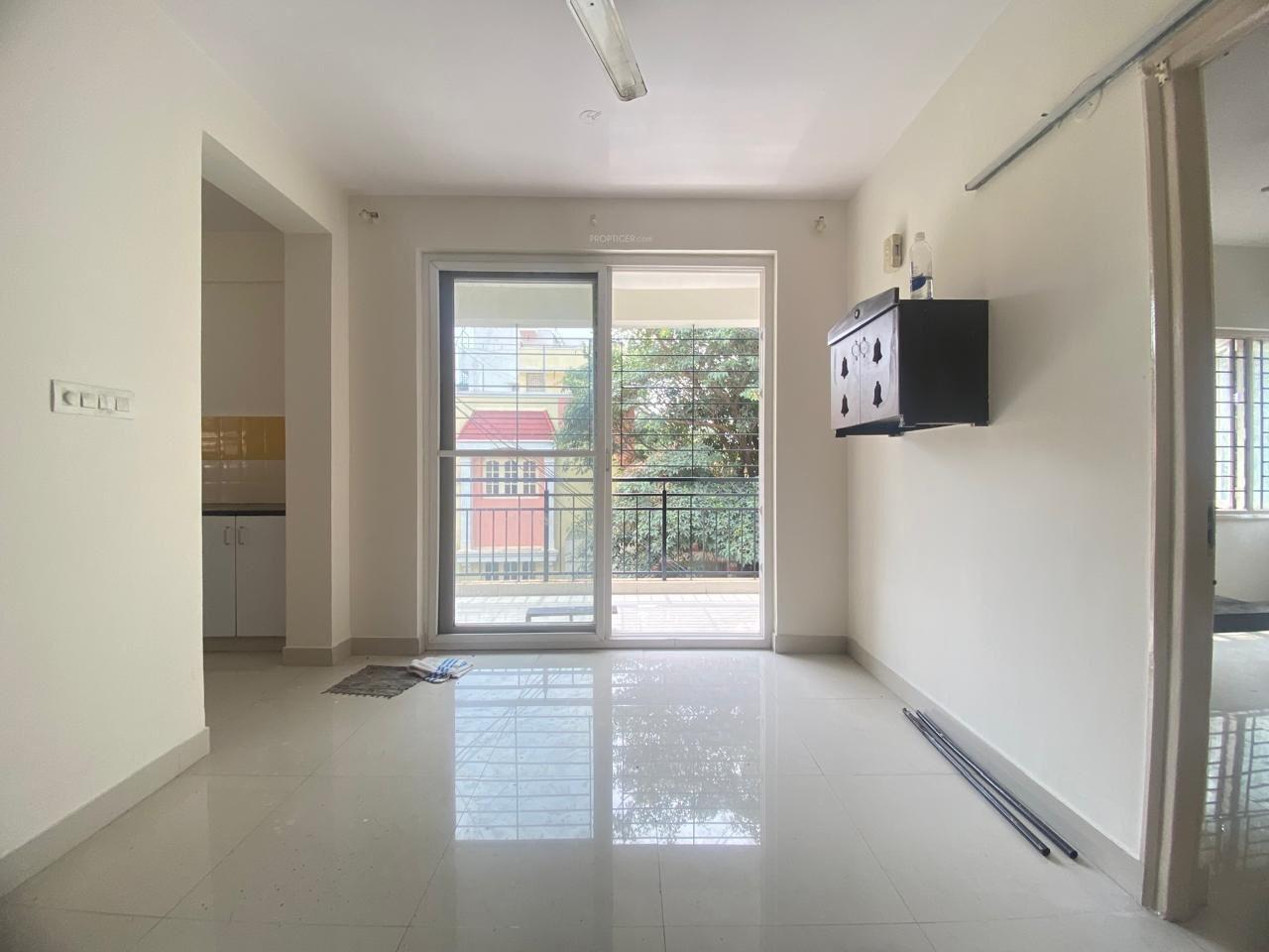 sai-gold-enclave Living Area