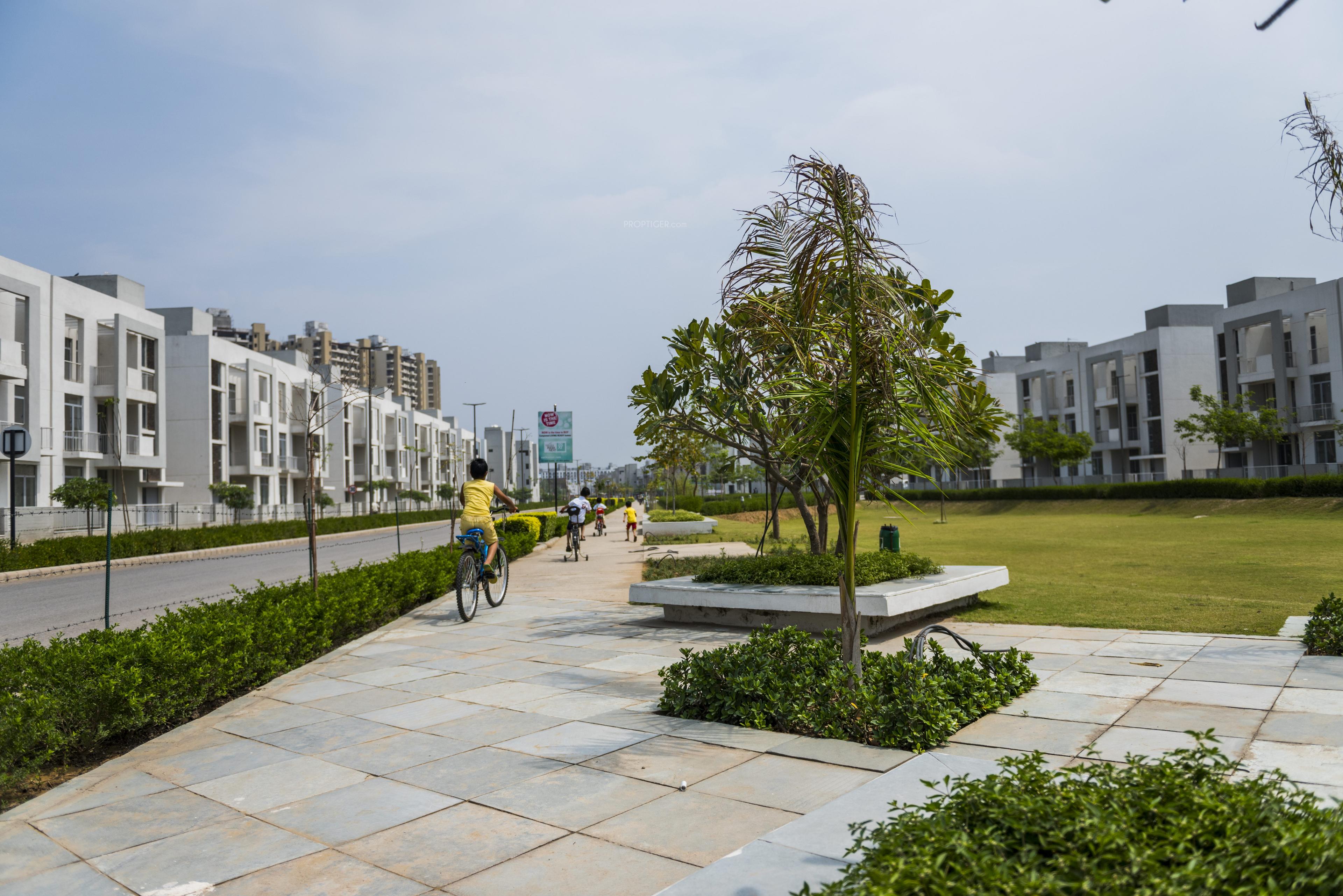 premium-floors Images for Elevation of Vatika Premium Floors