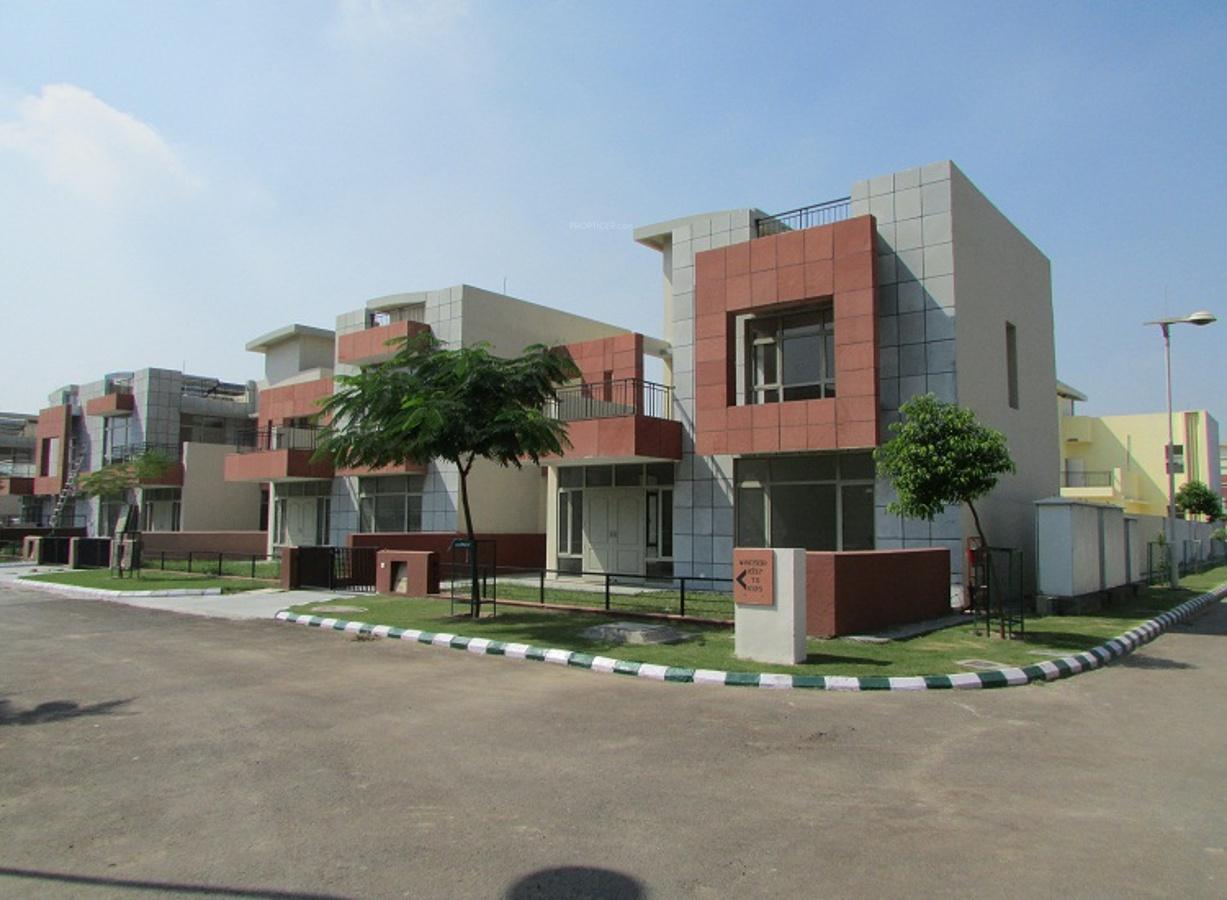 Images for Elevation of Eldeco County Villa