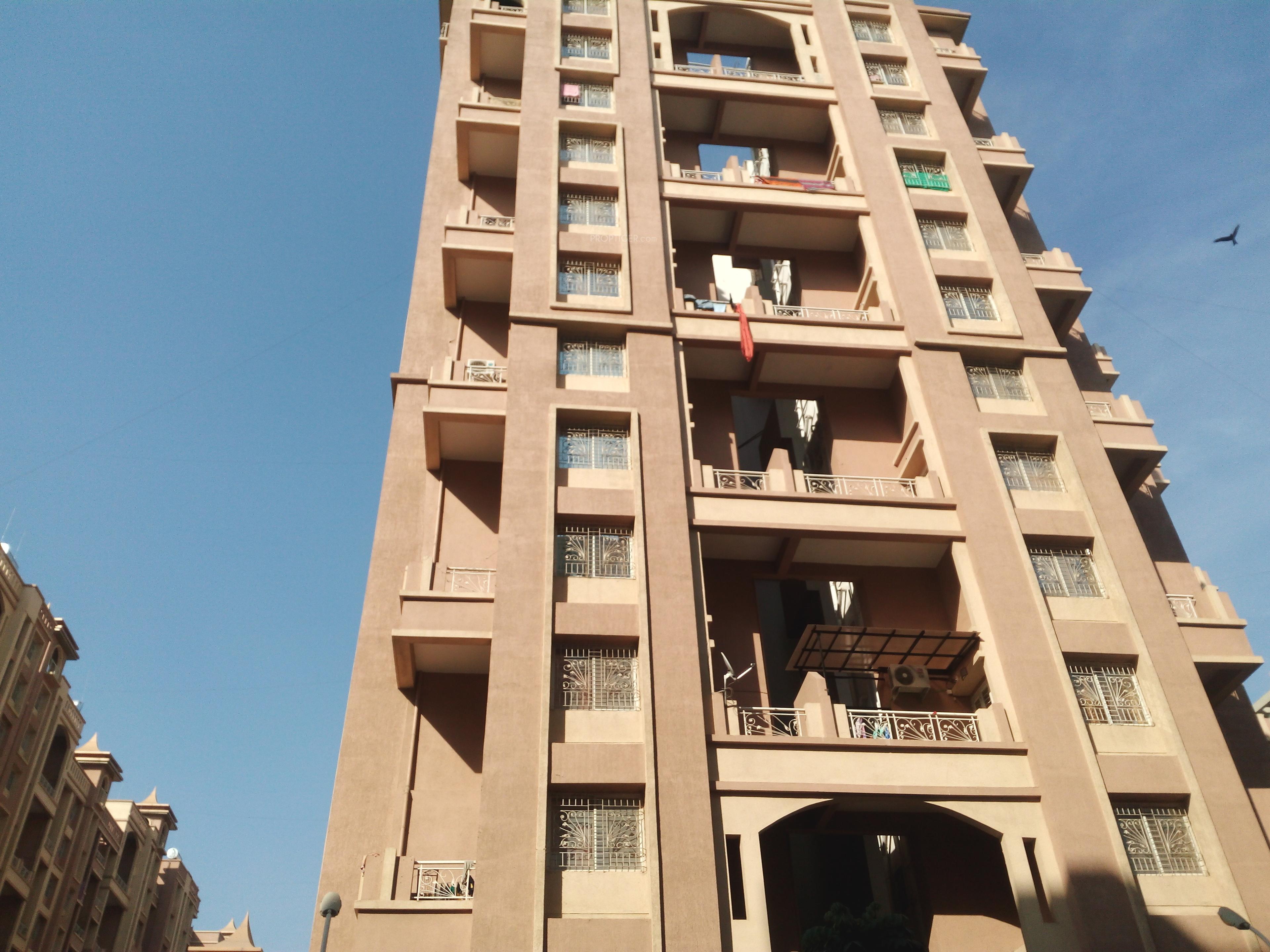 royale-rahadki-greens Elevation