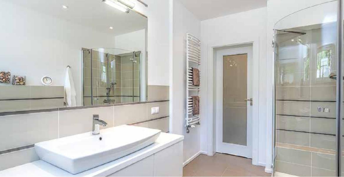 kings-court Images for Main Other of Revanta Kings Court