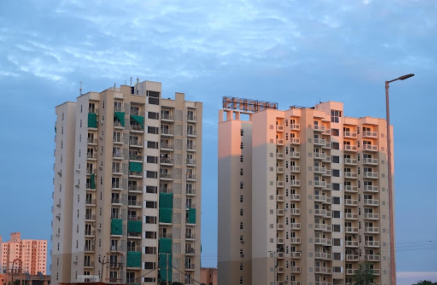 elegant-homes Elevation