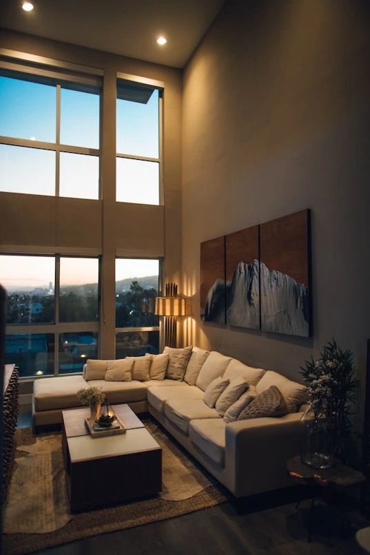 Interior 4