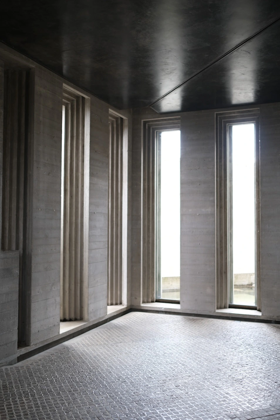 Interior 5